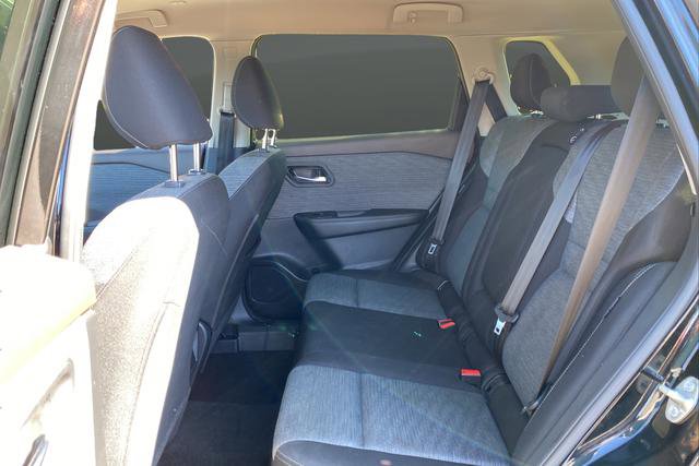 Used 2023 Nissan Rogue SV image 21