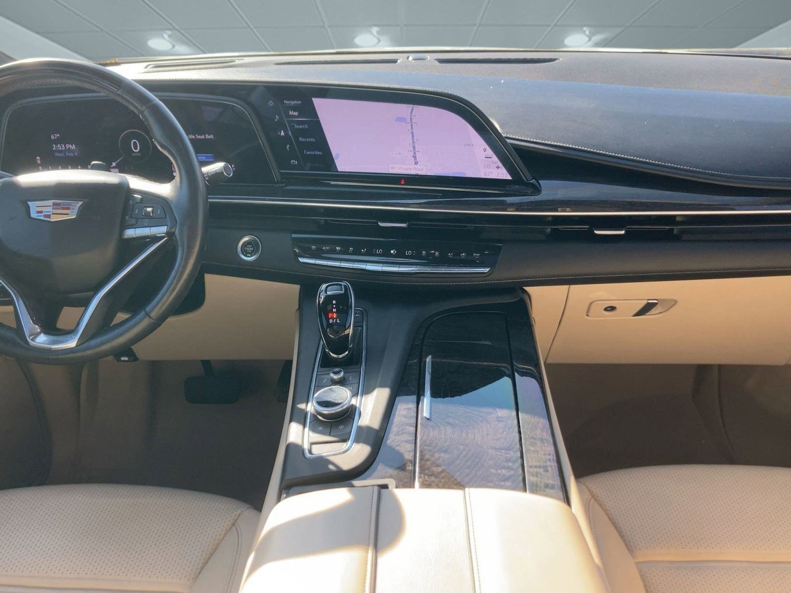 Used 2023 Cadillac Escalade ESV Premium Luxury w/ Performance Package image 25