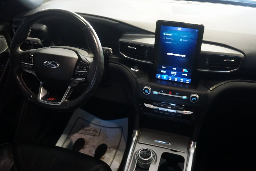 Used 2020 Ford Explorer ST w/ Premium Technology Package image 33