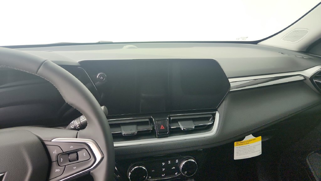 New 2026 Chevrolet TrailBlazer LT w/ LT Cold Weather Package FWD image 19