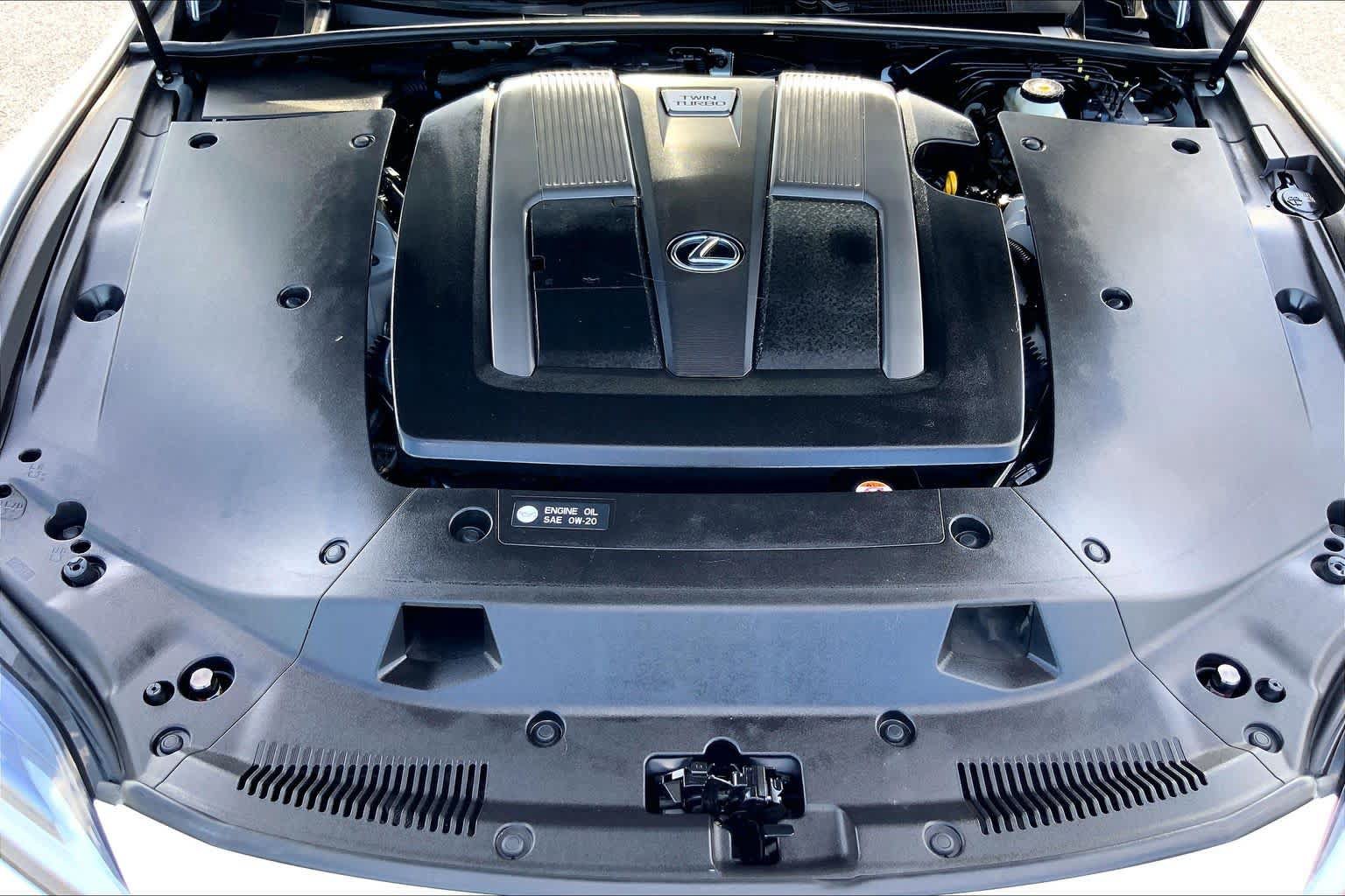 Used 2021 Lexus LS 500 w/ Accessory Package (Z2) RWD image 31