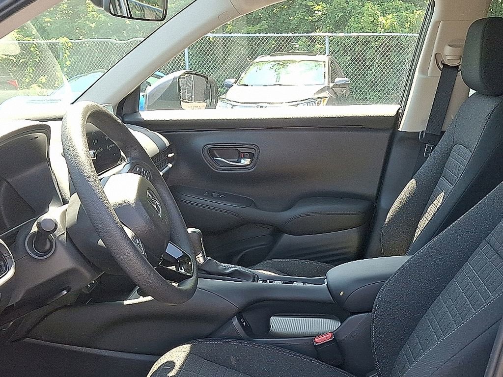 New 2026 Honda HR-V LX image 8