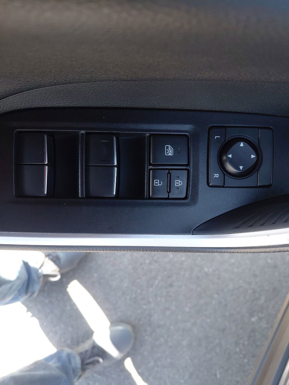 Certified 2020 Toyota RAV4 Limited AWD/4WD image 18