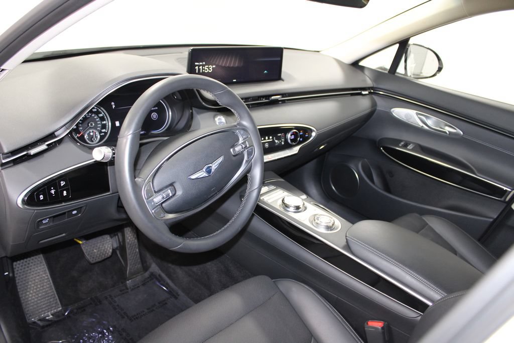 Used 2025 Genesis GV70 2.5T AWD/4WD image 21