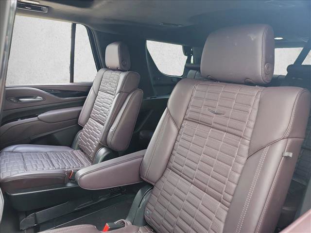 Used 2023 Cadillac Escalade Sport Platinum image 11