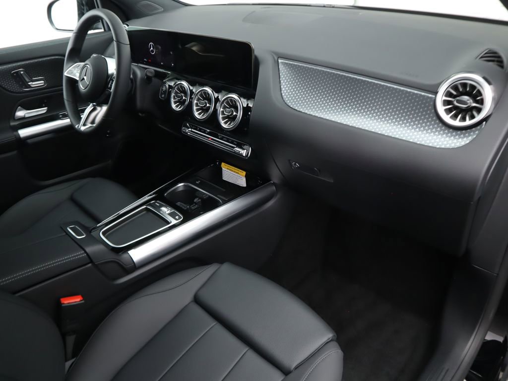 Certified 2025 Mercedes-Benz GLA 250 image 19