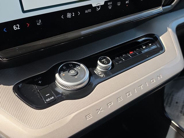 Used 2025 Ford Expedition Max Active image 19
