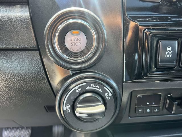 Used 2024 Nissan Titan PRO-4X w/ Pro-4x Convenience Package AWD/4WD image 30