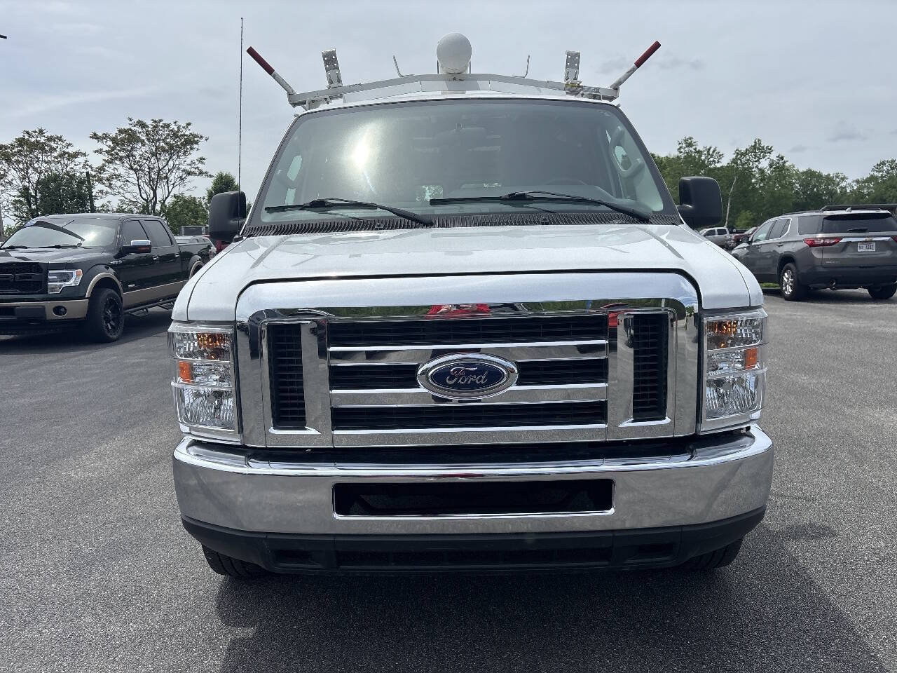 Used 2011 Ford E-250 and Econoline 250 w/ PWR Group RWD image 13
