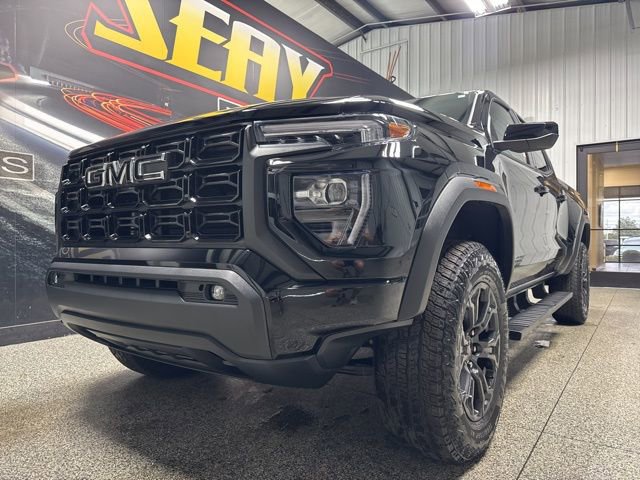 Used 2025 GMC Canyon Elevation w/ Convenience Package image 2