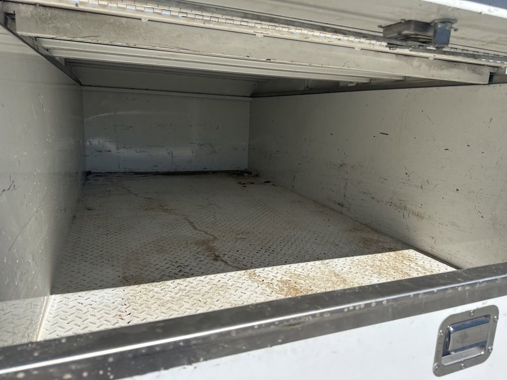 Used 2023 Ford F250 XL w/ XL Chrome Package image 6