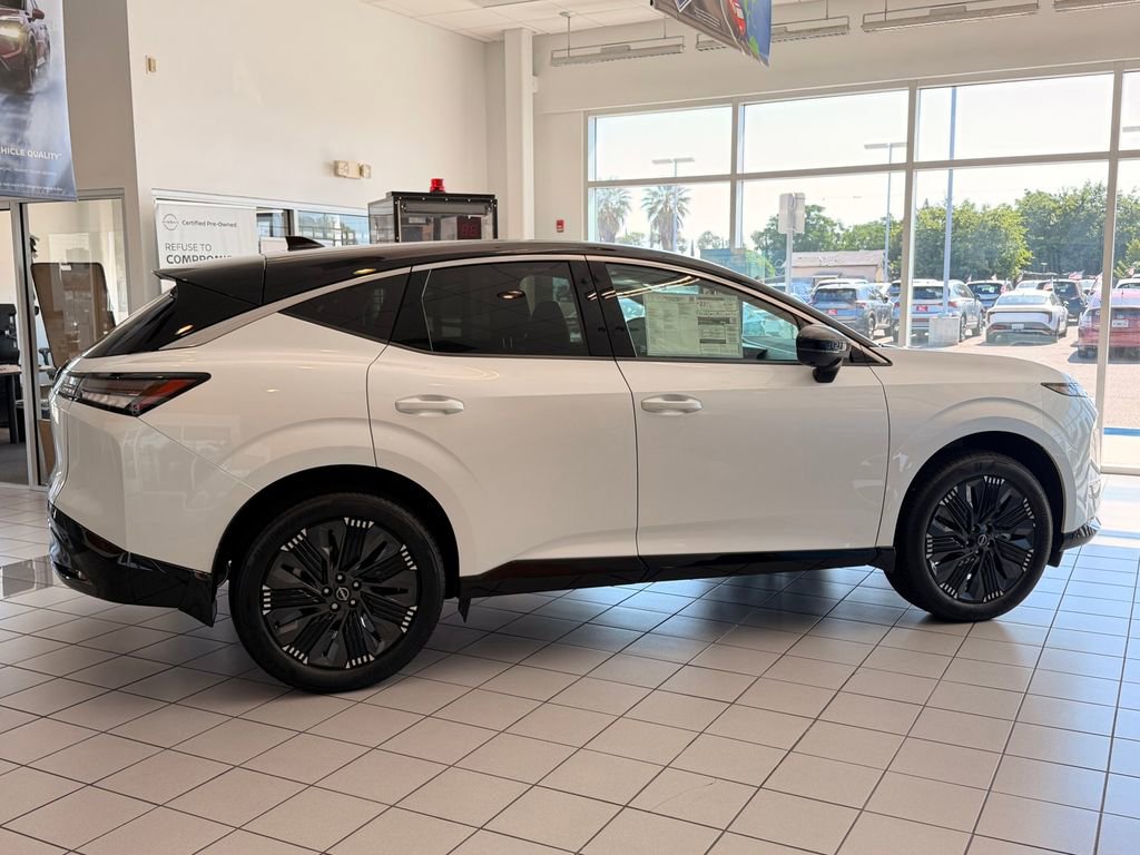 New 2026 Nissan Murano Platinum w/ Cargo Package AWD/4WD image 3