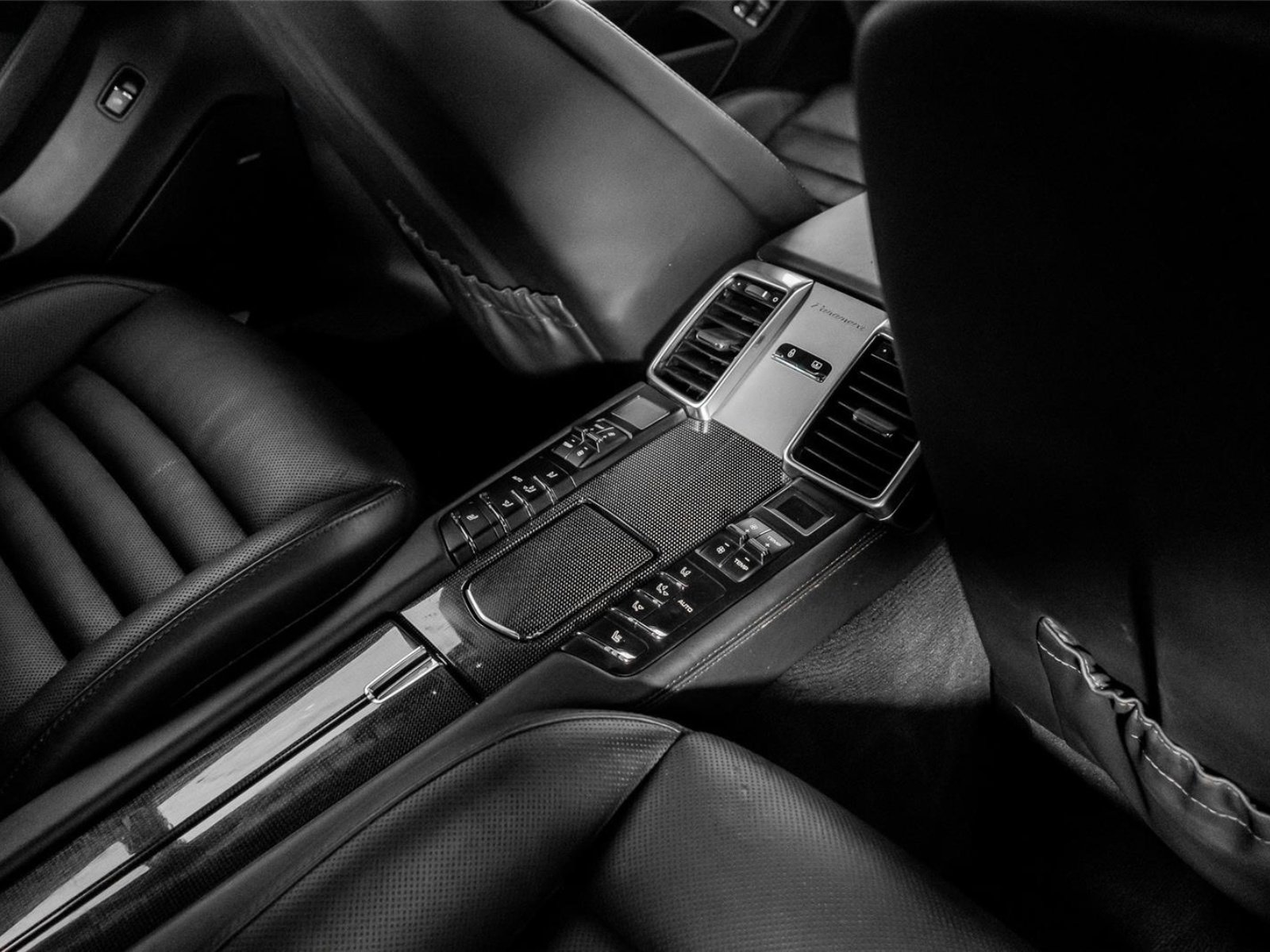 Used 2014 Porsche Panamera GTS image 53