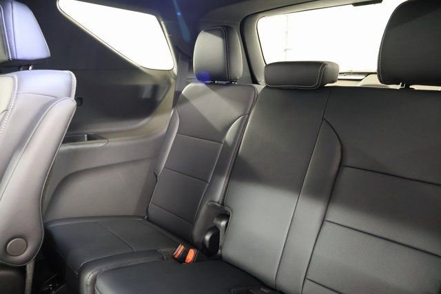 New 2026 Chevrolet Traverse LT w/ Midnight/Sport Edition image 29