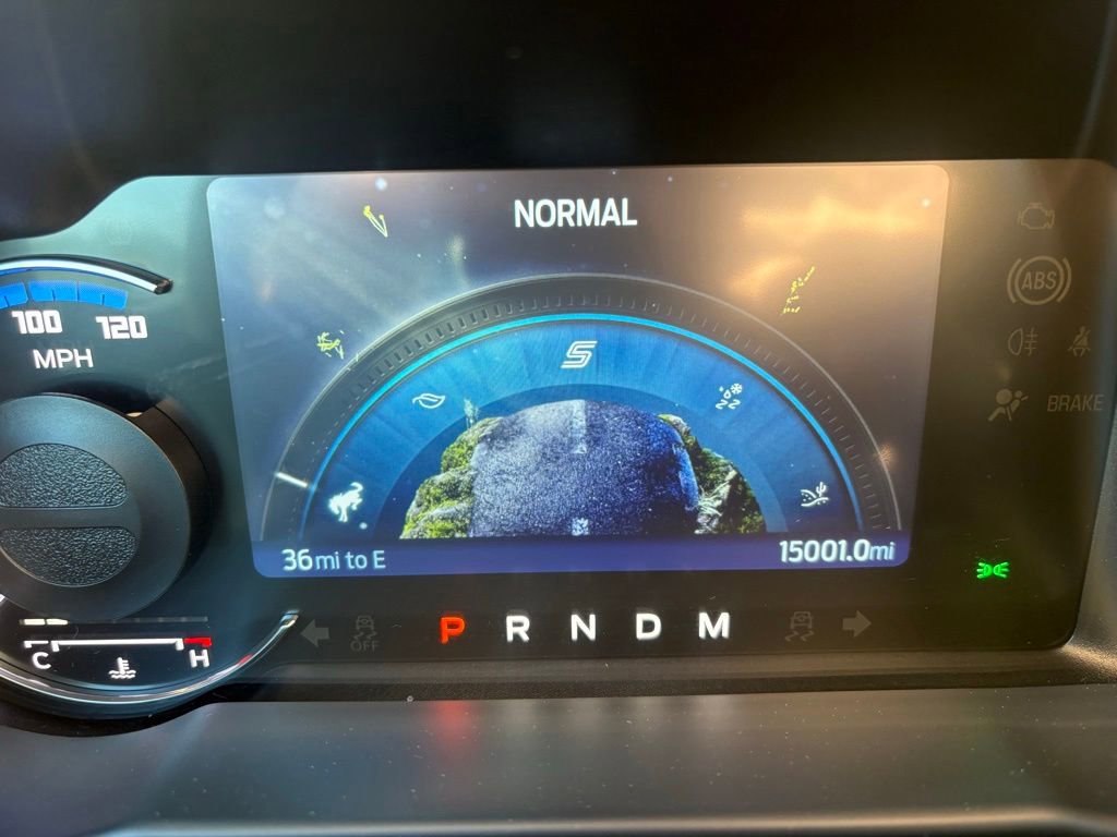 Used 2022 Ford Bronco 2-Door AWD/4WD image 3