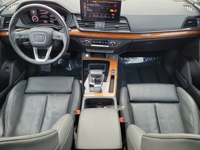 Used 2022 Audi Q5 2.0T Prestige w/ Prestige Package image 17