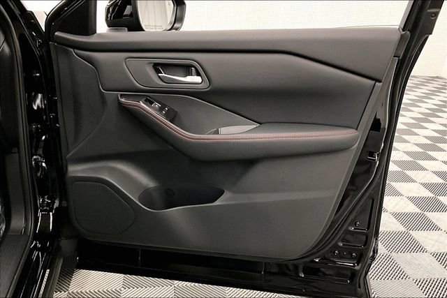 New 2026 Nissan Rogue SV AWD/4WD image 32