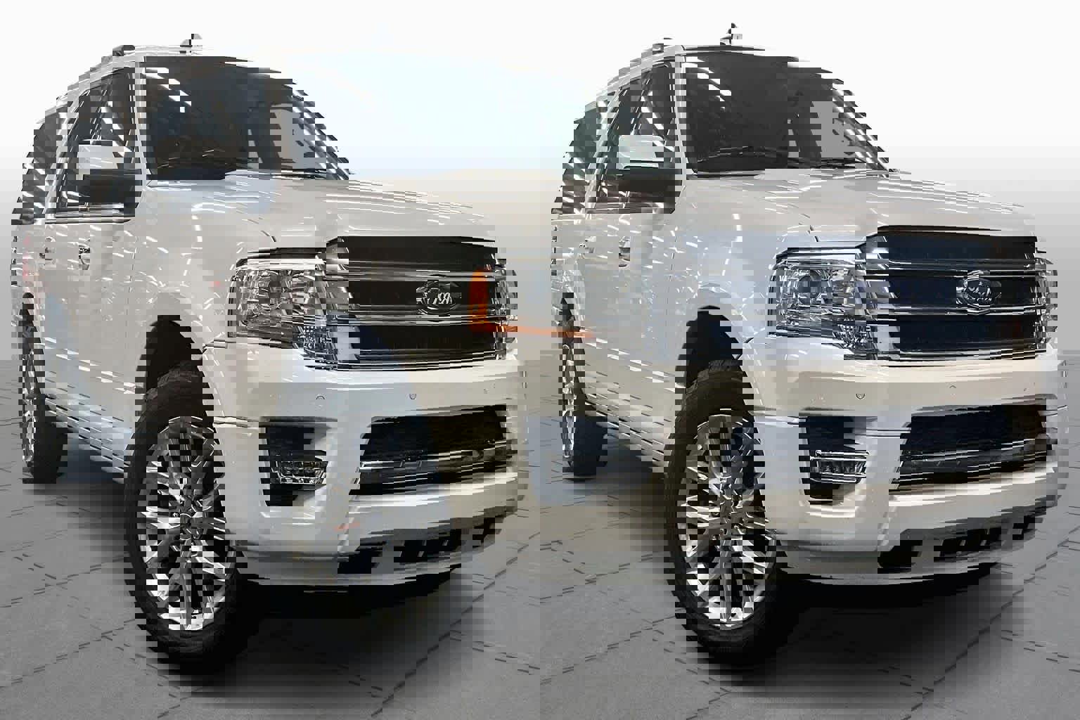 Used 2017 Ford Expedition EL Limited w/ Equipment Group 301A image 2