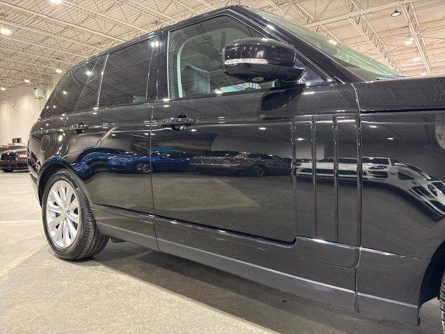 Used 2015 Land Rover Range Rover HSE image 26