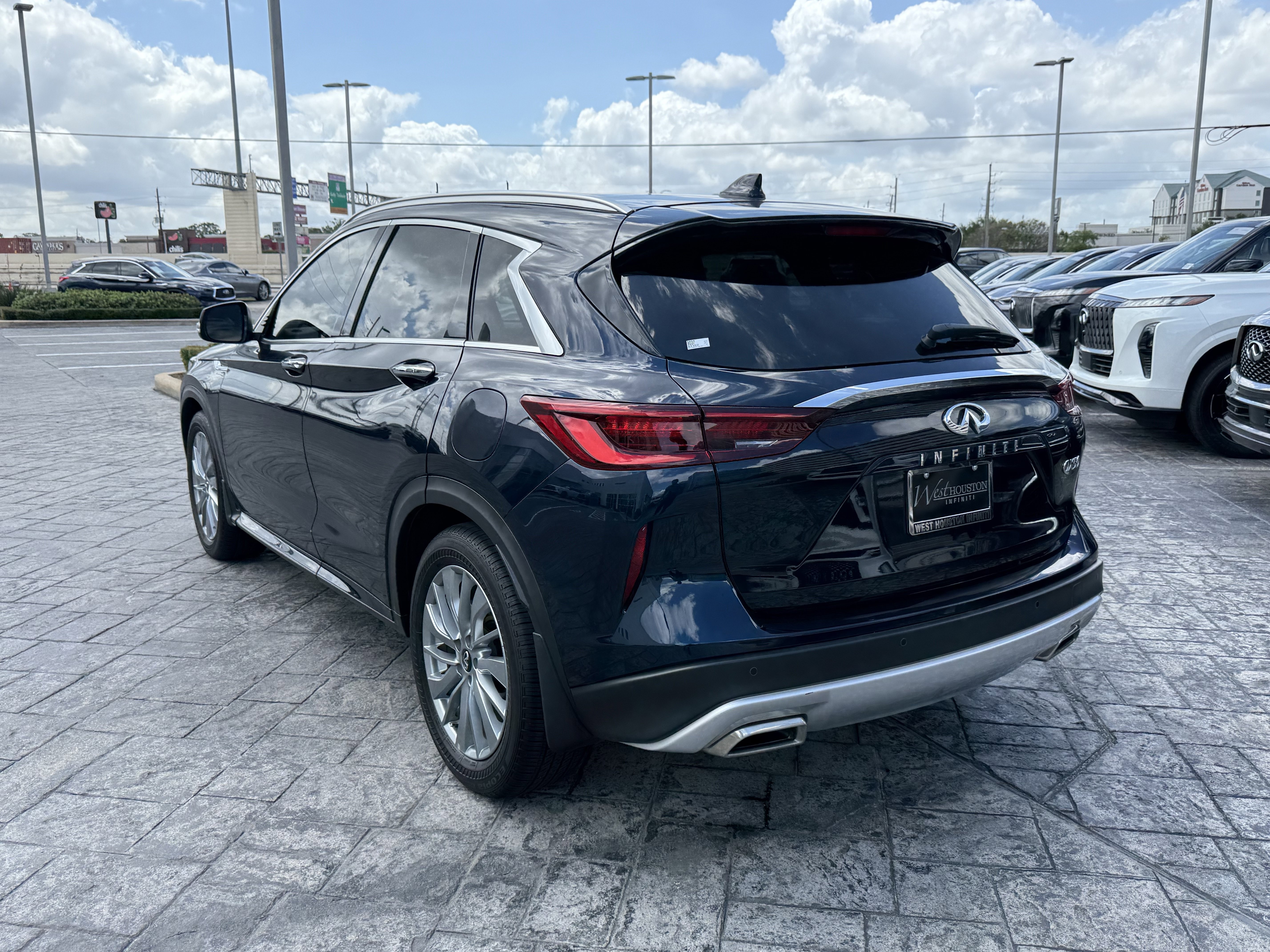 Certified 2024 INFINITI QX50 Luxe FWD image 6