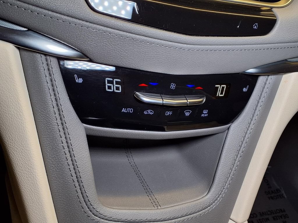 Certified 2023 Cadillac XT5 Premium Luxury FWD image 6