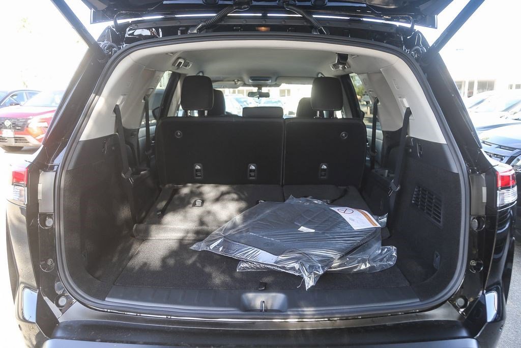 New 2026 Nissan Pathfinder SV FWD image 12