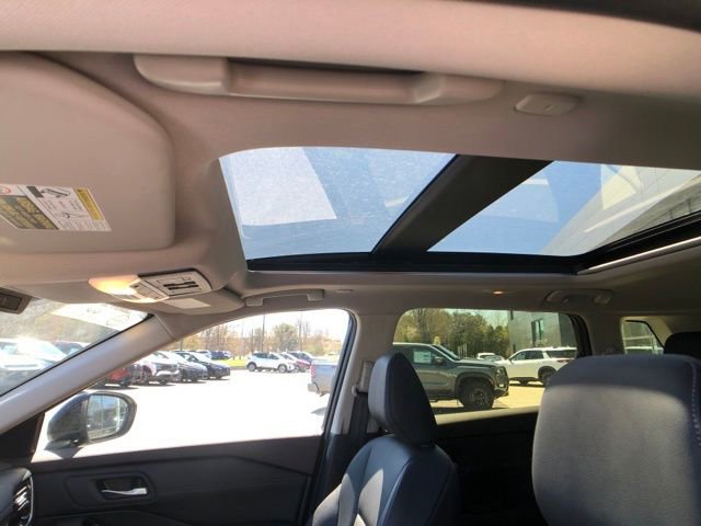 Certified 2023 Nissan Rogue SL AWD/4WD image 22