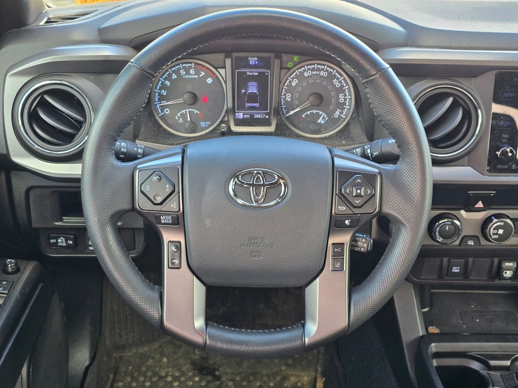 Used 2019 Toyota Tacoma TRD Sport AWD/4WD image 6