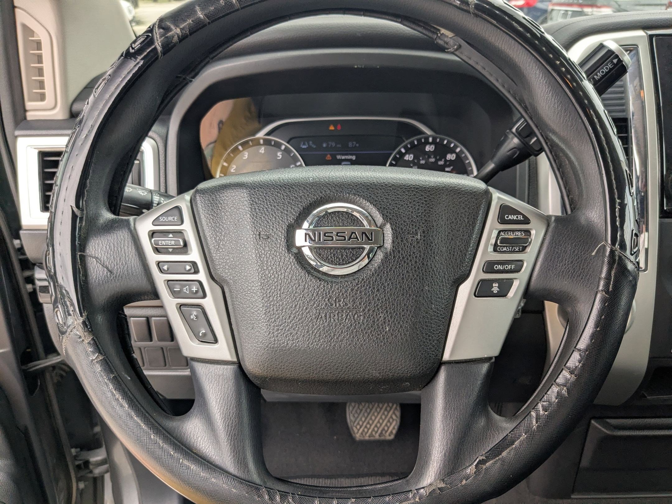 Used 2021 Nissan Titan SV w/ Accessory Utility Package RWD image 13