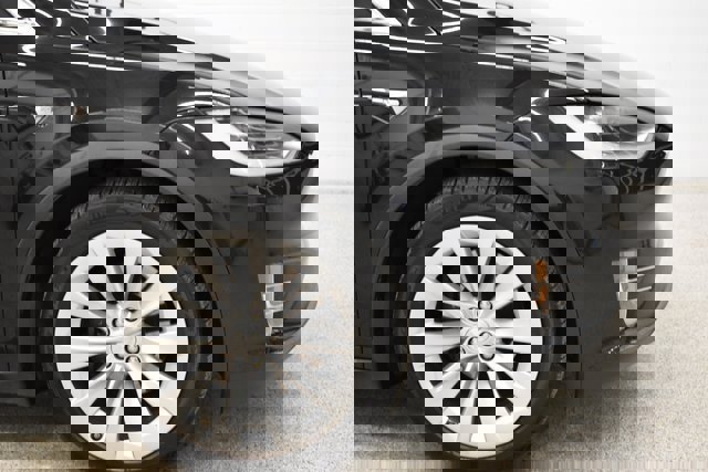 Used 2017 Tesla Model X image 13