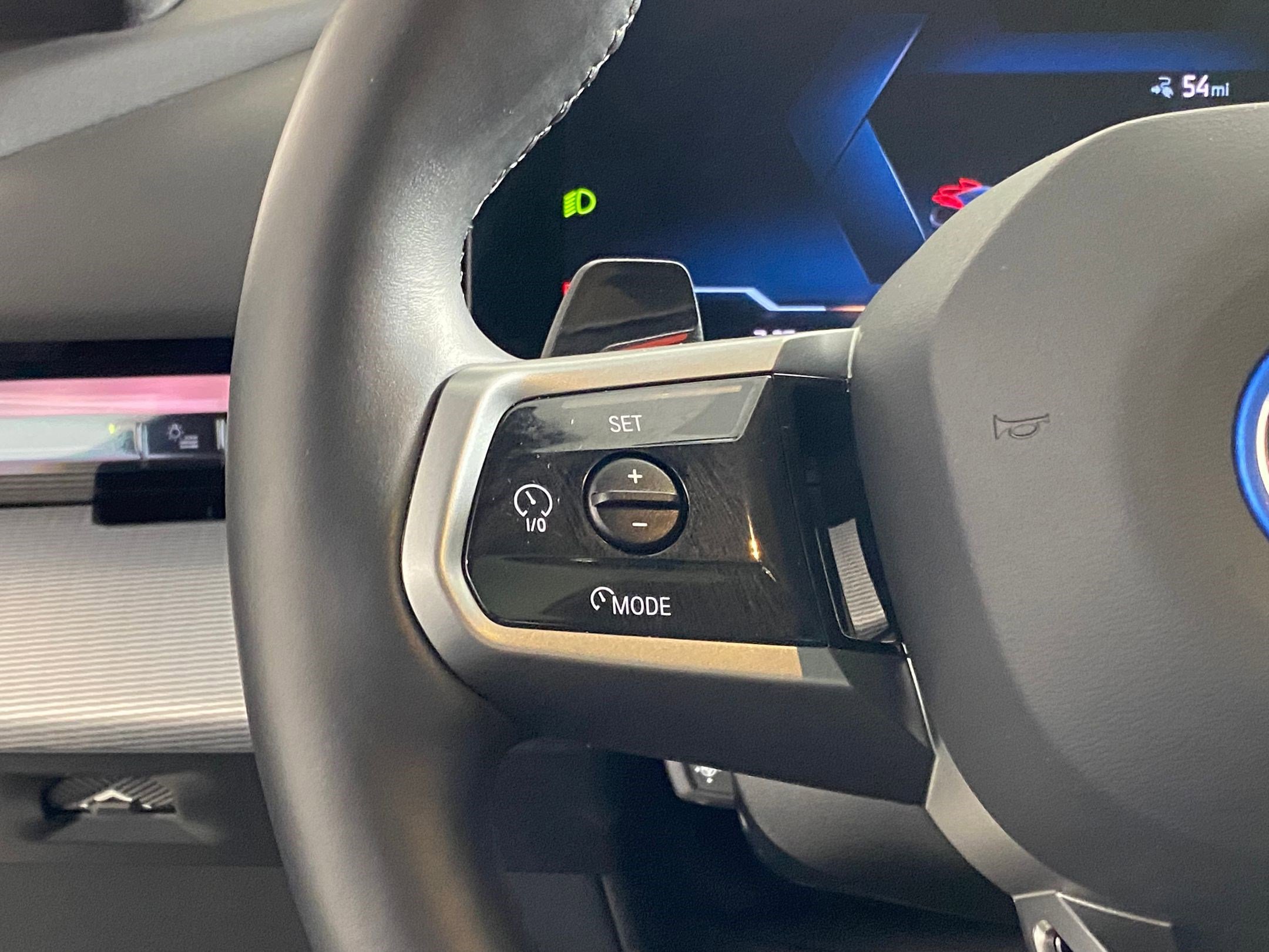 Certified 2025 BMW i5 xDrive40 w/ M Sport Package image 18