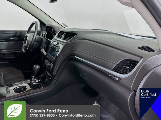 Used 2017 Chevrolet Traverse LT image 32