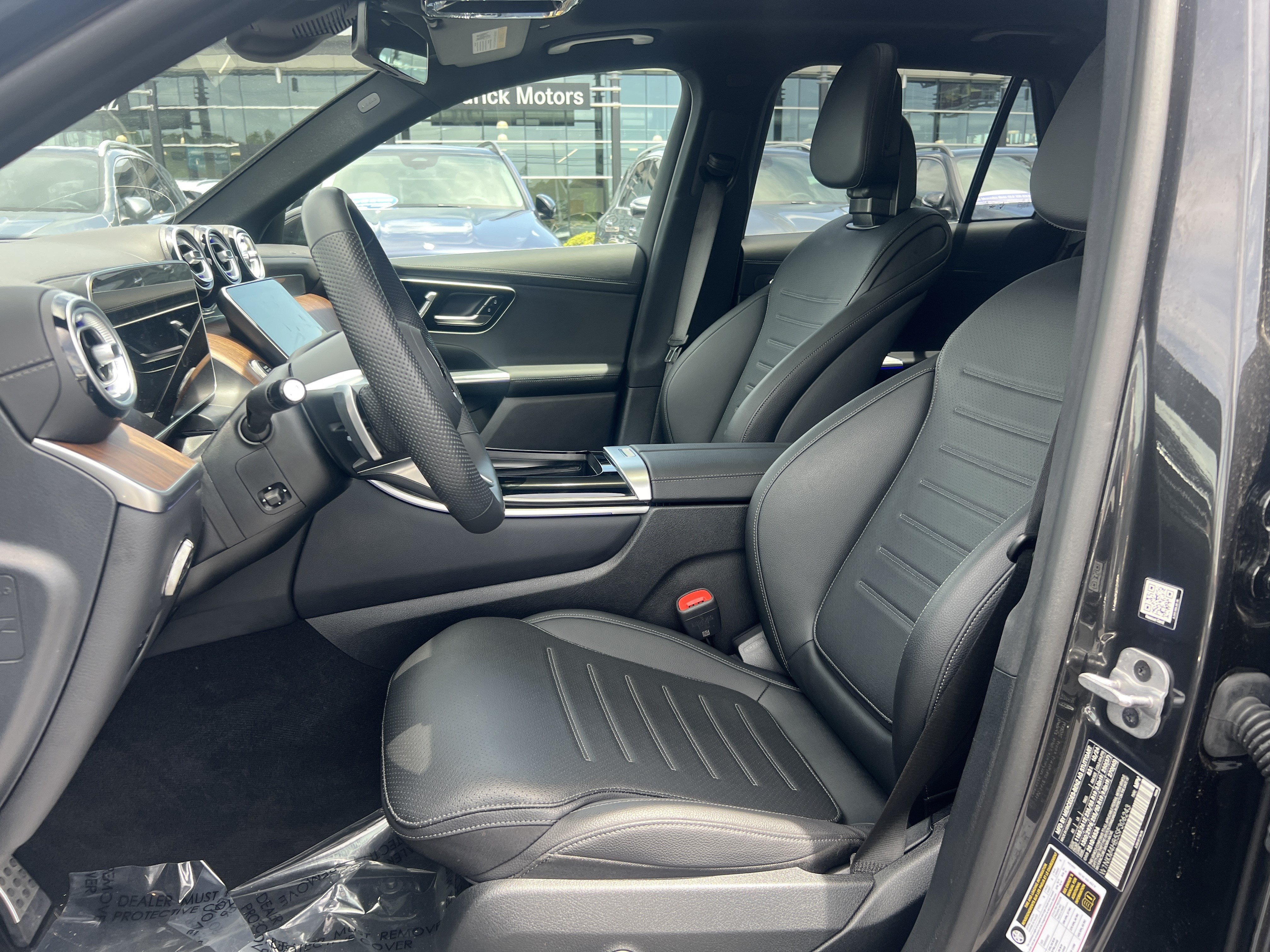 Certified 2025 Mercedes-Benz GLC 300 4MATIC image 16