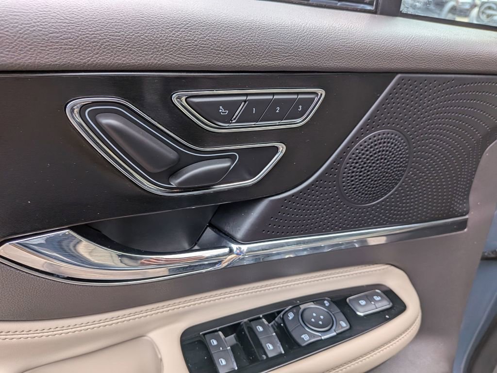 Used 2024 Lincoln Corsair Reserve w/ Equipment Group 201A image 32