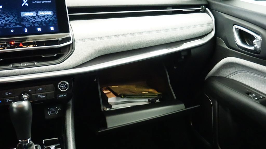 Certified 2022 Jeep Compass Latitude image 21