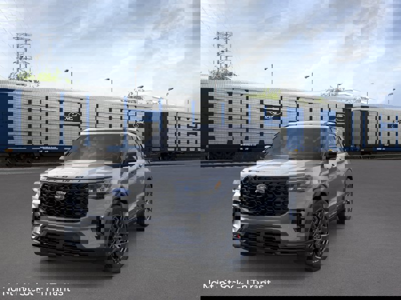 New 2026 Ford Explorer ST-Line image 2