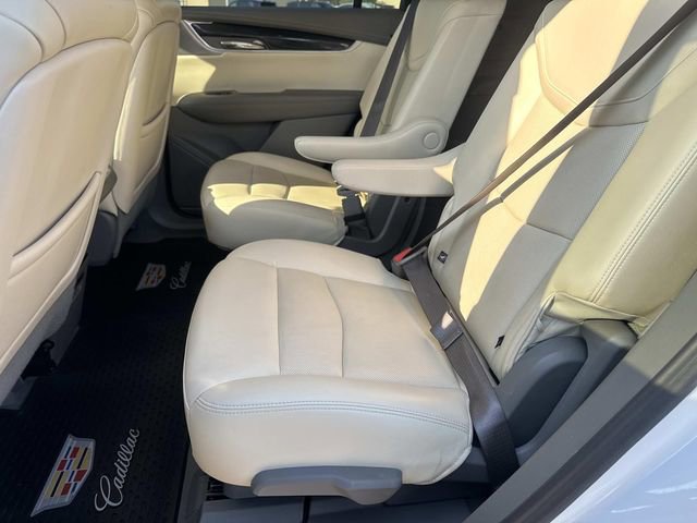 Used 2023 Cadillac XT6 Premium Luxury w/ Technology Package FWD image 15