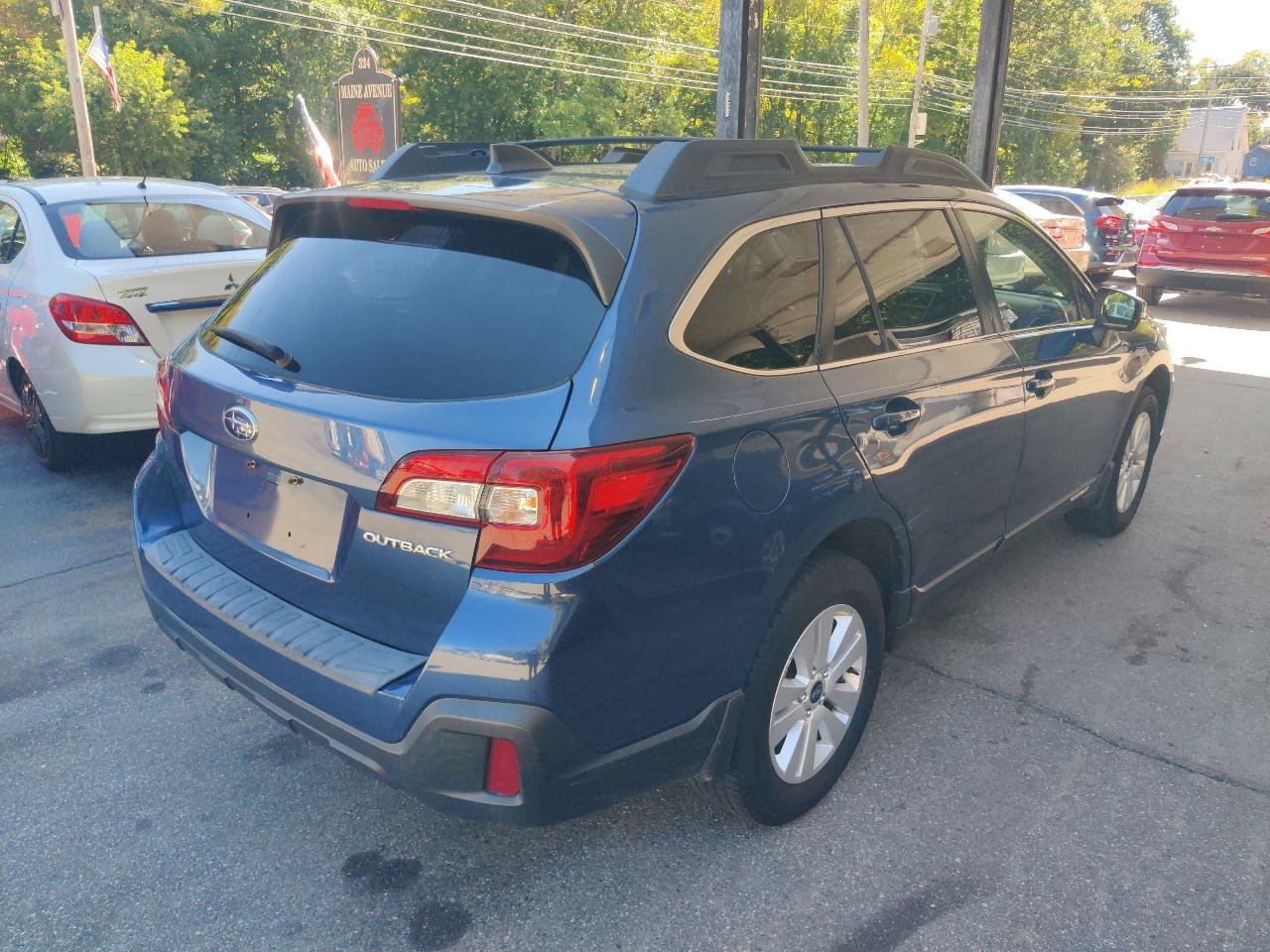 Used 2019 Subaru Outback 2.5i Premium w/ Popular Package #2 AWD/4WD image 6