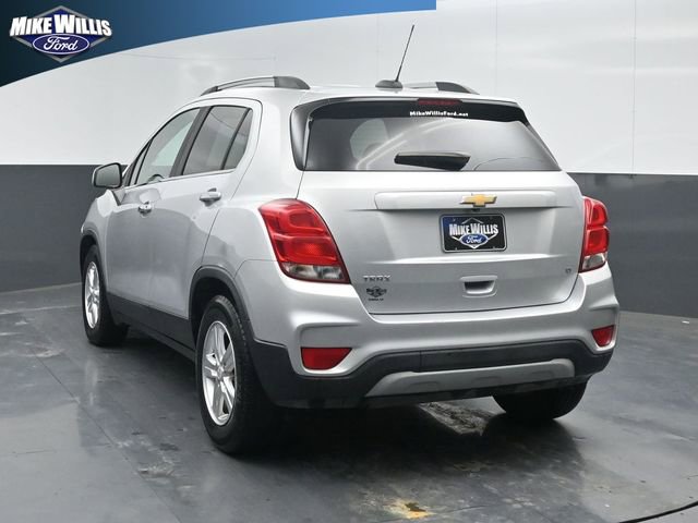 Used 2018 Chevrolet Trax LT w/ LT Convenience Package FWD image 5
