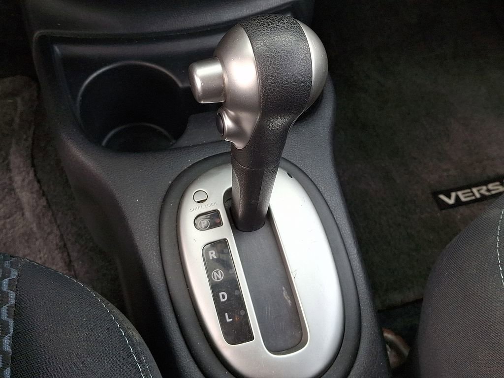 Used 2015 Nissan Versa Note SV FWD image 14