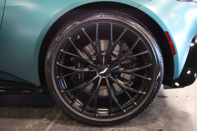 Used 2023 Aston Martin V8 Vantage Roadster RWD image 18