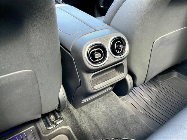 Used 2026 Mercedes-Benz GLC 300 4MATIC image 12