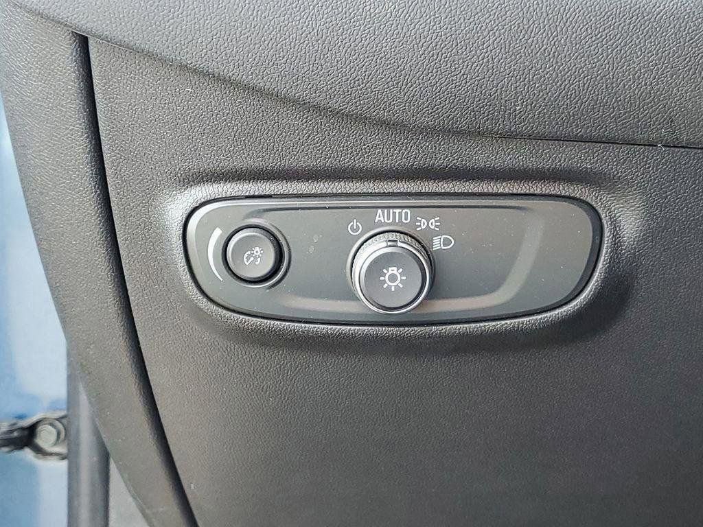 Used 2024 Chevrolet Equinox LT FWD image 8