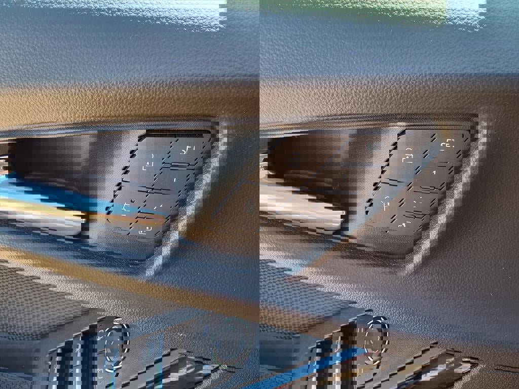 Used 2025 Chevrolet Equinox RS w/ Safety and Technology Package image 21