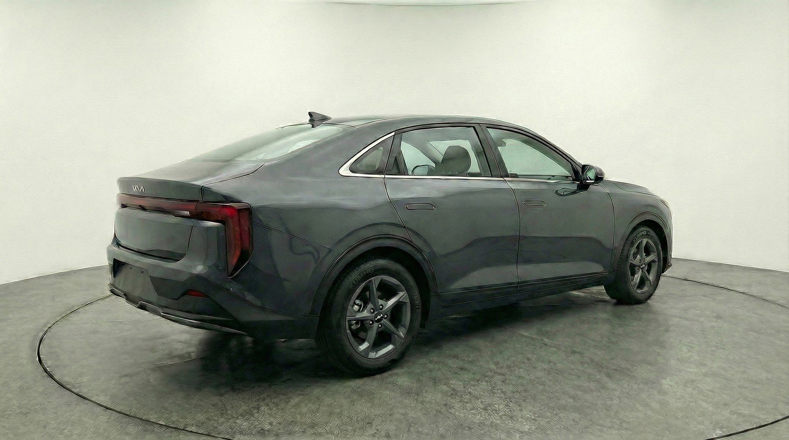 Used 2025 Kia K4 LXS image 9