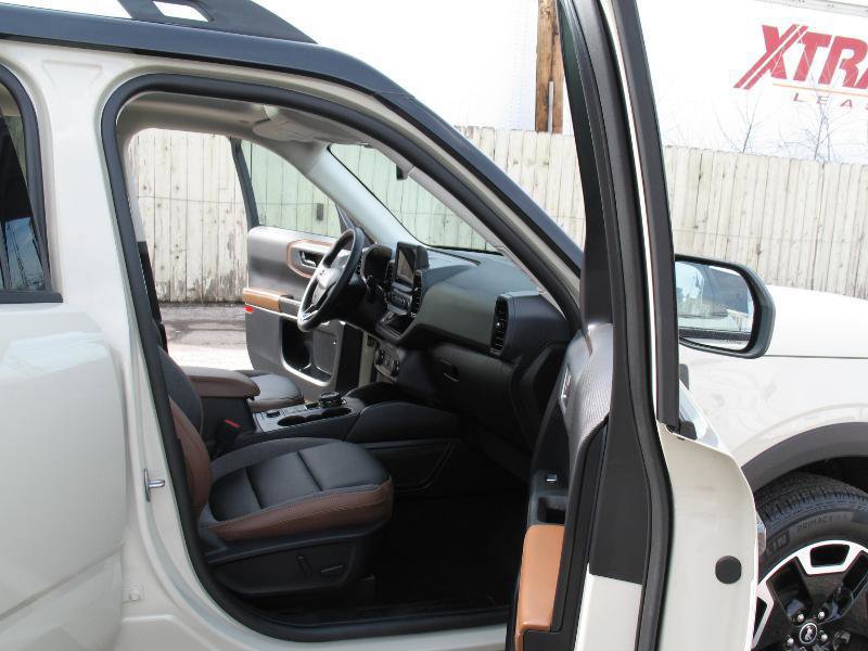 Used 2024 Ford Bronco Sport Outer Banks w/ Tech Package image 23