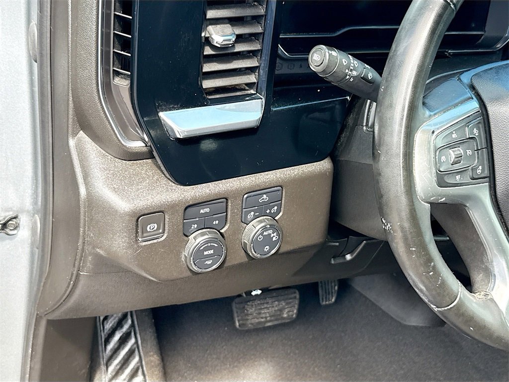 Used 2023 Chevrolet Silverado 1500 LT w/ Protection Package image 11