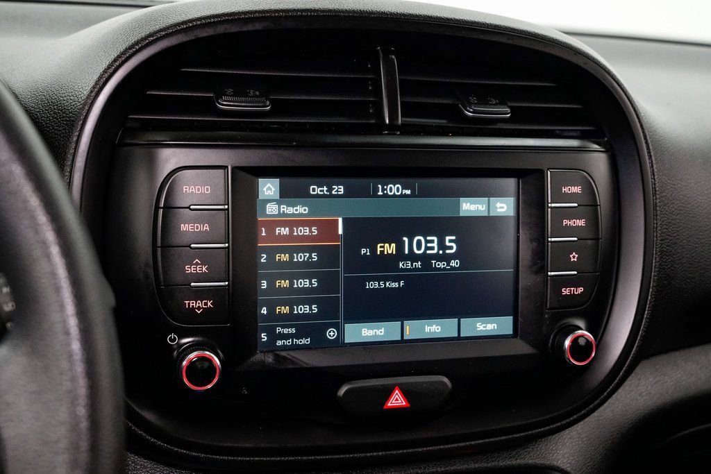 Certified 2021 Kia Soul S image 16