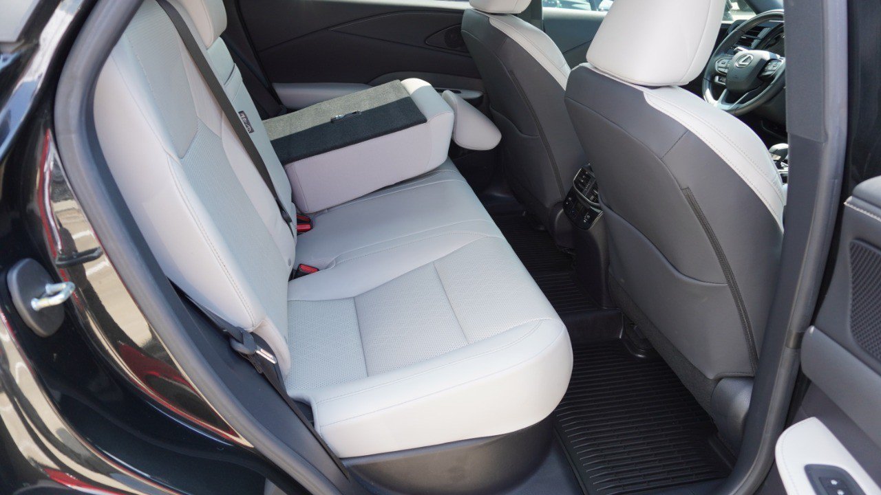 Certified 2023 Lexus RX 350 Premium Plus w/ Cold Area Package FWD image 12
