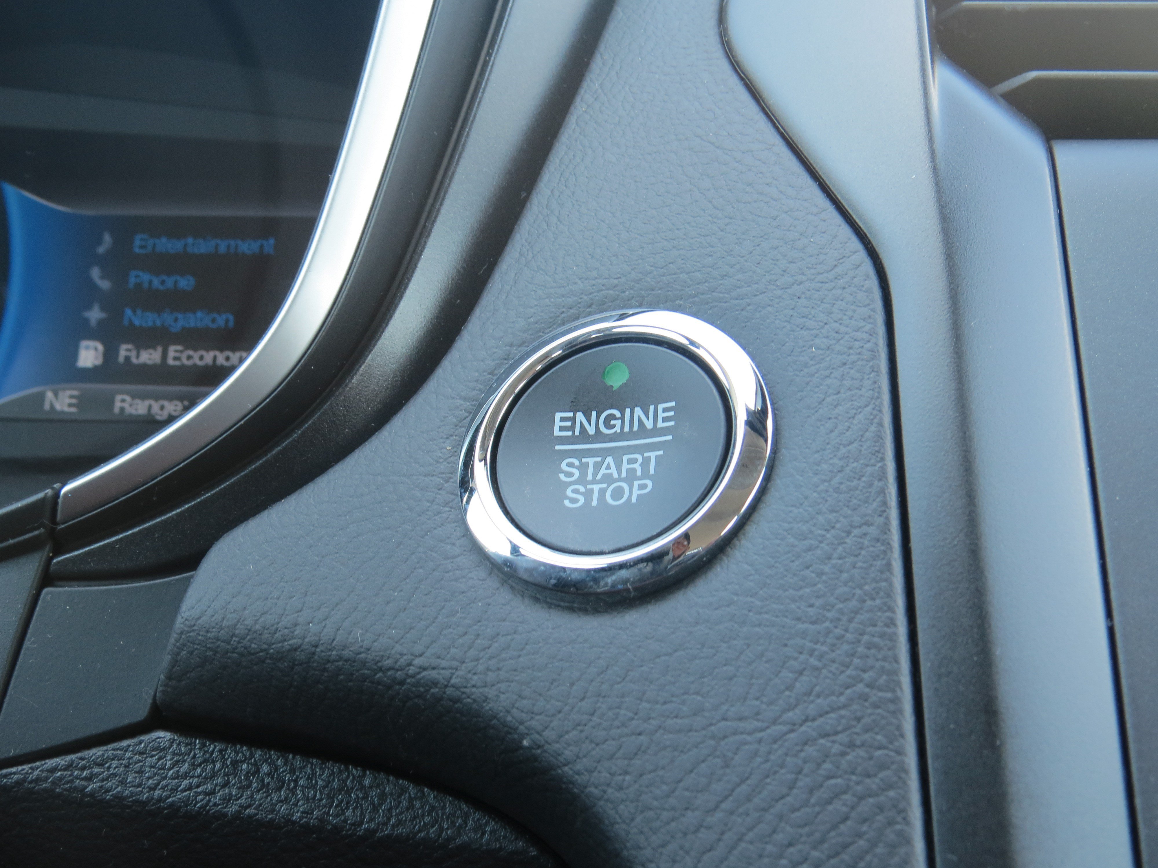 Used 2019 Ford Fusion Energi Titanium FWD image 20